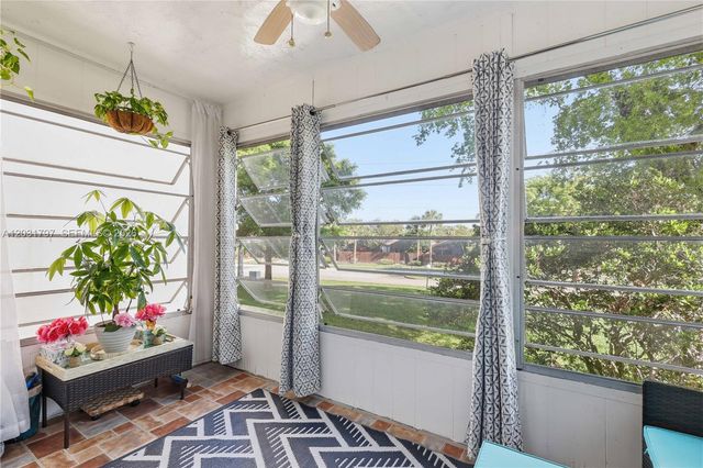 7100 NW 17th Street 210, Plantation, FL 33313