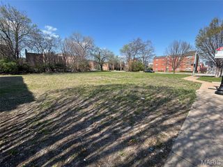 1703 S Tucker Boulevard, St Louis, MO 63104