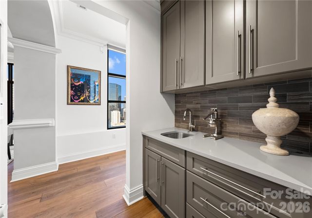 222 S Caldwell Street 2203, Charlotte, NC 28202