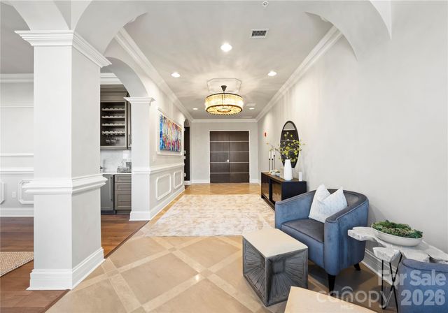 222 S Caldwell Street 2203, Charlotte, NC 28202