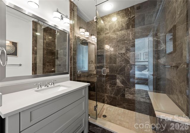 222 S Caldwell Street 2203, Charlotte, NC 28202