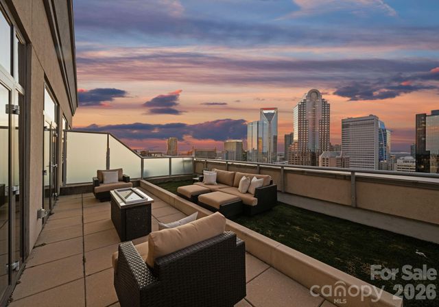 222 S Caldwell Street 2203, Charlotte, NC 28202