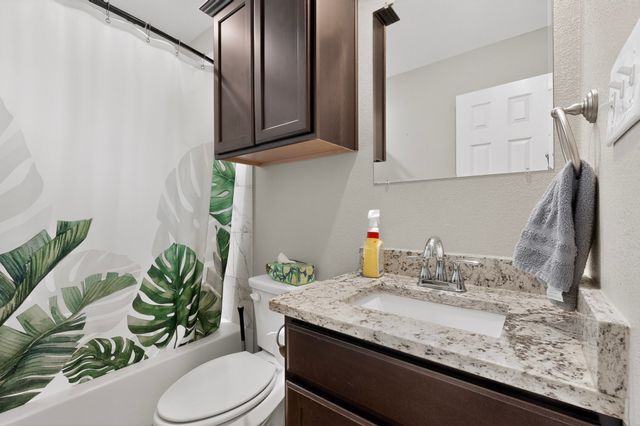 3221 Gibbons Street, Greenville, TX 75401