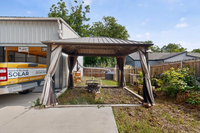 3221 Gibbons Street, Greenville, TX 75401