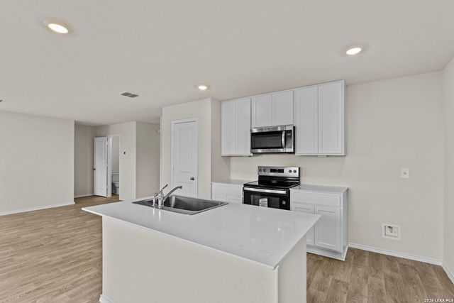 1011 Bold Run, Seguin, TX 78155