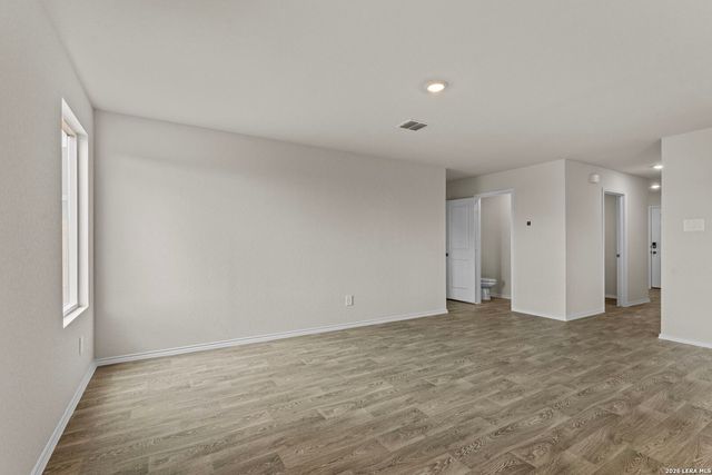 1011 Bold Run, Seguin, TX 78155
