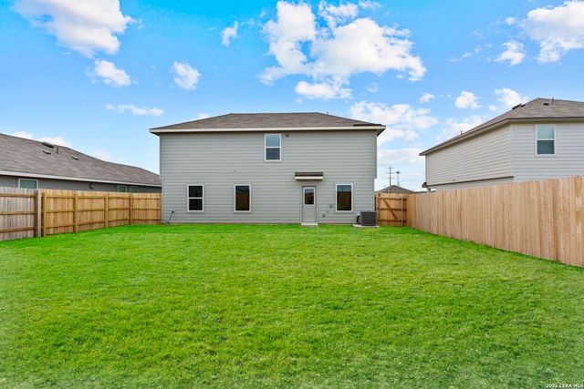 1011 Bold Run, Seguin, TX 78155