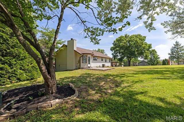 940 Ampere Court, Lake St Louis, MO 63367