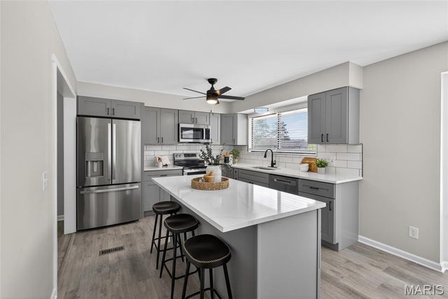 940 Ampere Court, Lake St Louis, MO 63367