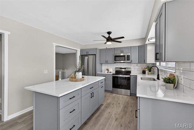 940 Ampere Court, Lake St Louis, MO 63367