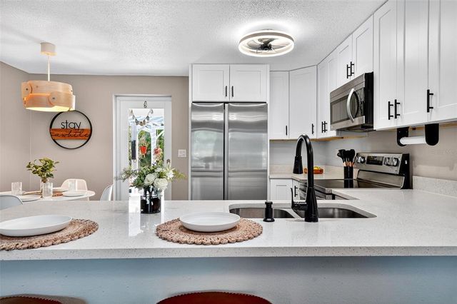 875 32ND STREET, Sarasota, FL 34234
