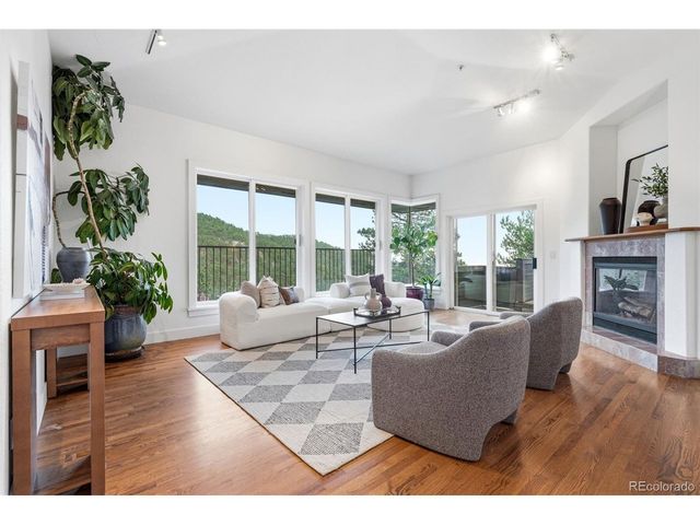 208 Seven Hills Dr, Boulder, CO 80302