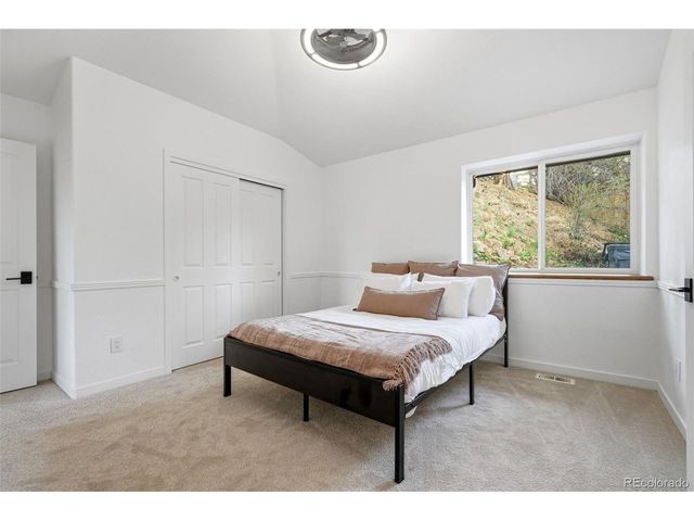208 Seven Hills Dr, Boulder, CO 80302