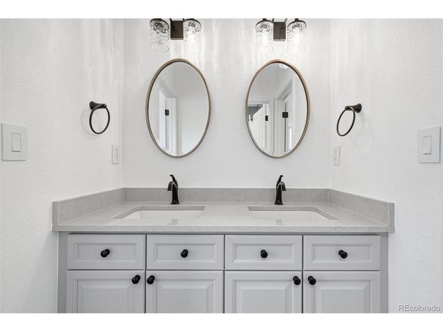 208 Seven Hills Dr, Boulder, CO 80302