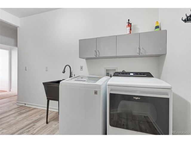 208 Seven Hills Dr, Boulder, CO 80302