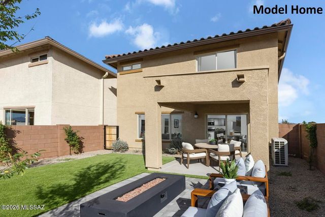 11054 S Guillermo Haro Drive, Vail, AZ 85641