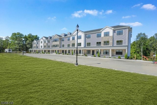 106 Encampment Ct, Montville Twp., NJ 07082
