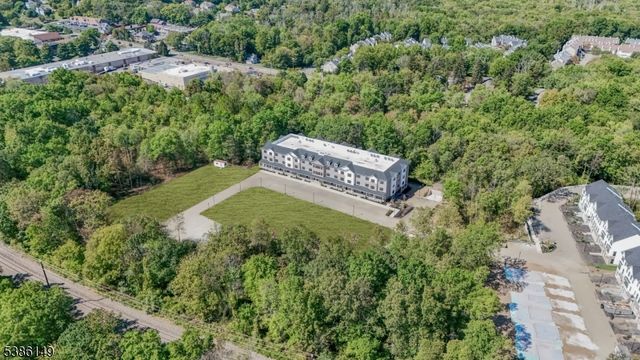 106 Encampment Ct, Montville Twp., NJ 07082