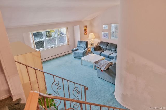 19 Woodoak Lane, Huntington, NY 11743