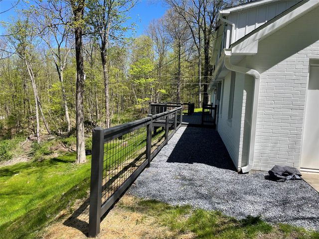 16 Shunpike, Clinton Corners, NY 12514