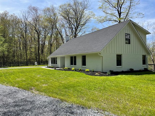 16 Shunpike, Clinton Corners, NY 12514