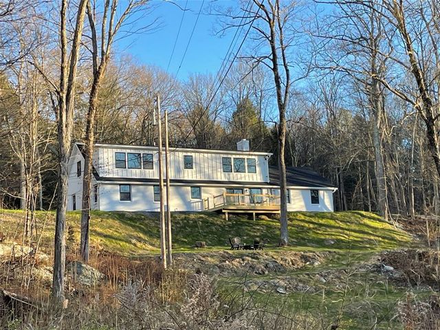 16 Shunpike, Clinton Corners, NY 12514