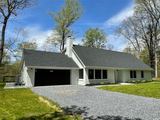 16 Shunpike, Clinton Corners, NY 12514