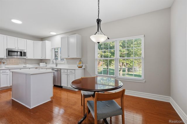 37126 Southwind Court, Farmington Hills, MI 48331
