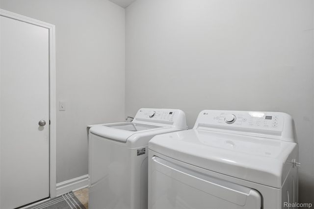 37126 Southwind Court, Farmington Hills, MI 48331