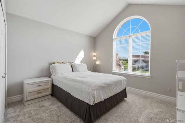37126 Southwind Court, Farmington Hills, MI 48331