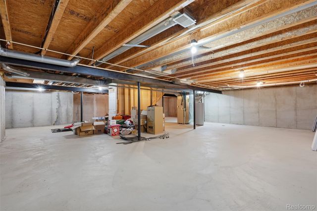 37126 Southwind Court, Farmington Hills, MI 48331