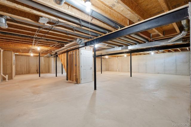 37126 Southwind Court, Farmington Hills, MI 48331
