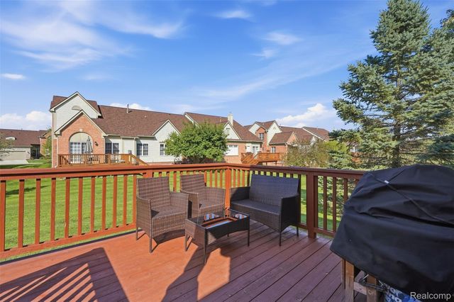37126 Southwind Court, Farmington Hills, MI 48331