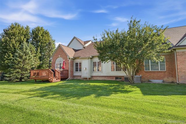 37126 Southwind Court, Farmington Hills, MI 48331