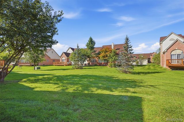 37126 Southwind Court, Farmington Hills, MI 48331