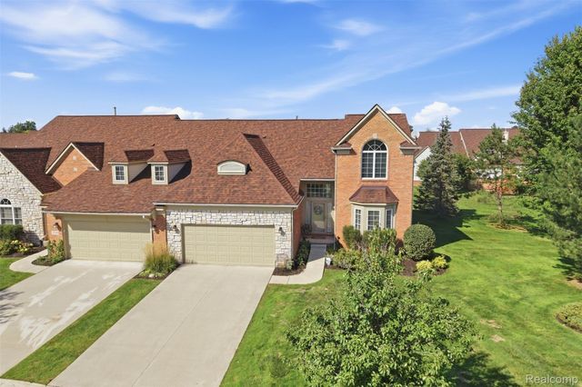 37126 Southwind Court, Farmington Hills, MI 48331