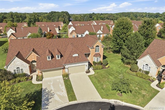 37126 Southwind Court, Farmington Hills, MI 48331