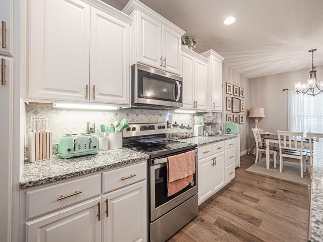 1512 Hills Drive, Evansville, IN 47720