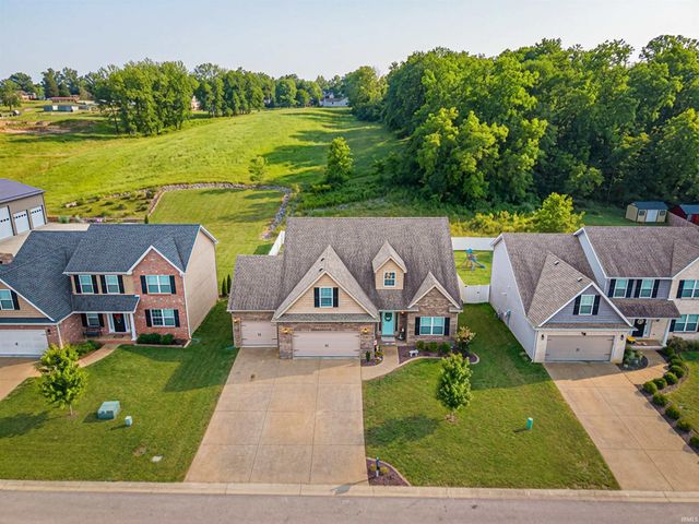 1512 Hills Drive, Evansville, IN 47720