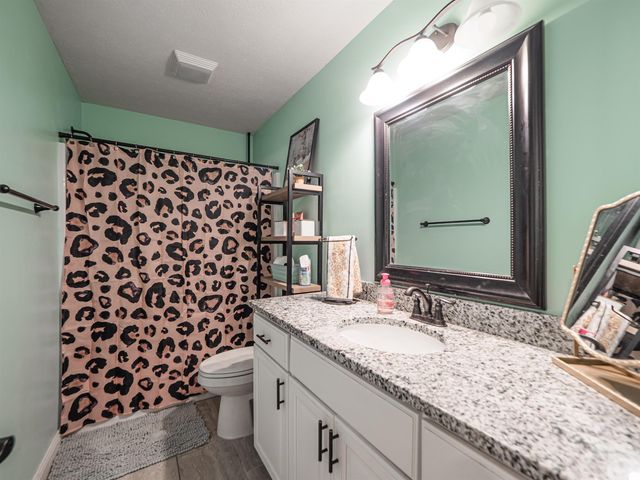 1512 Hills Drive, Evansville, IN 47720