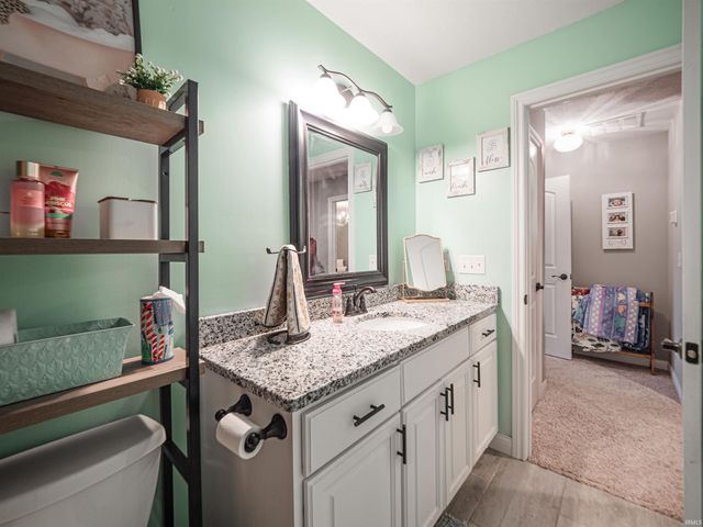 1512 Hills Drive, Evansville, IN 47720