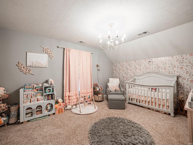 1512 Hills Drive, Evansville, IN 47720