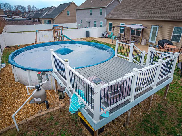 1512 Hills Drive, Evansville, IN 47720