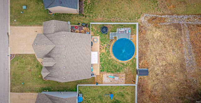 1512 Hills Drive, Evansville, IN 47720