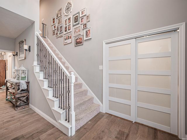 1512 Hills Drive, Evansville, IN 47720