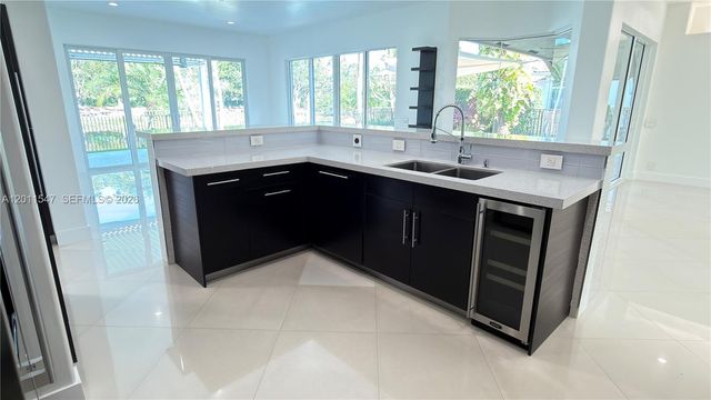 3767 Oak Ridge Cir 3767, Weston, FL 33331