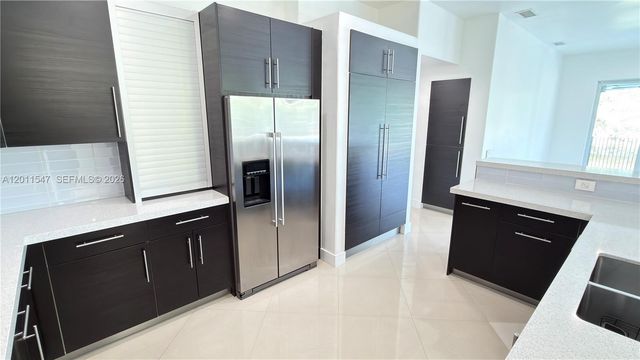 3767 Oak Ridge Cir 3767, Weston, FL 33331