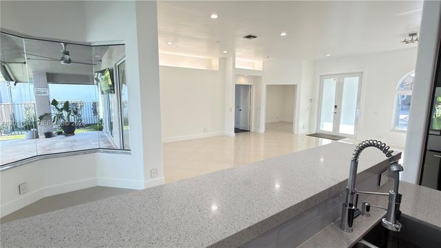 3767 Oak Ridge Cir 3767, Weston, FL 33331