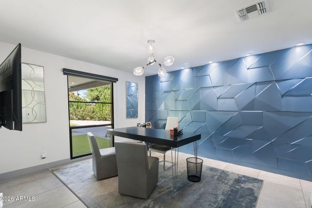 6735 E SOLANO Drive, Paradise Valley, AZ 85253
