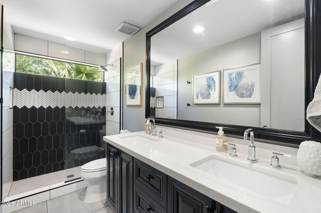 6735 E SOLANO Drive, Paradise Valley, AZ 85253